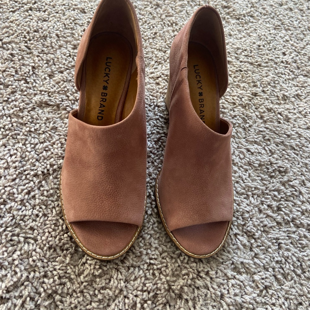 NEW- Lucky Brand wedge heels. Size 5.5